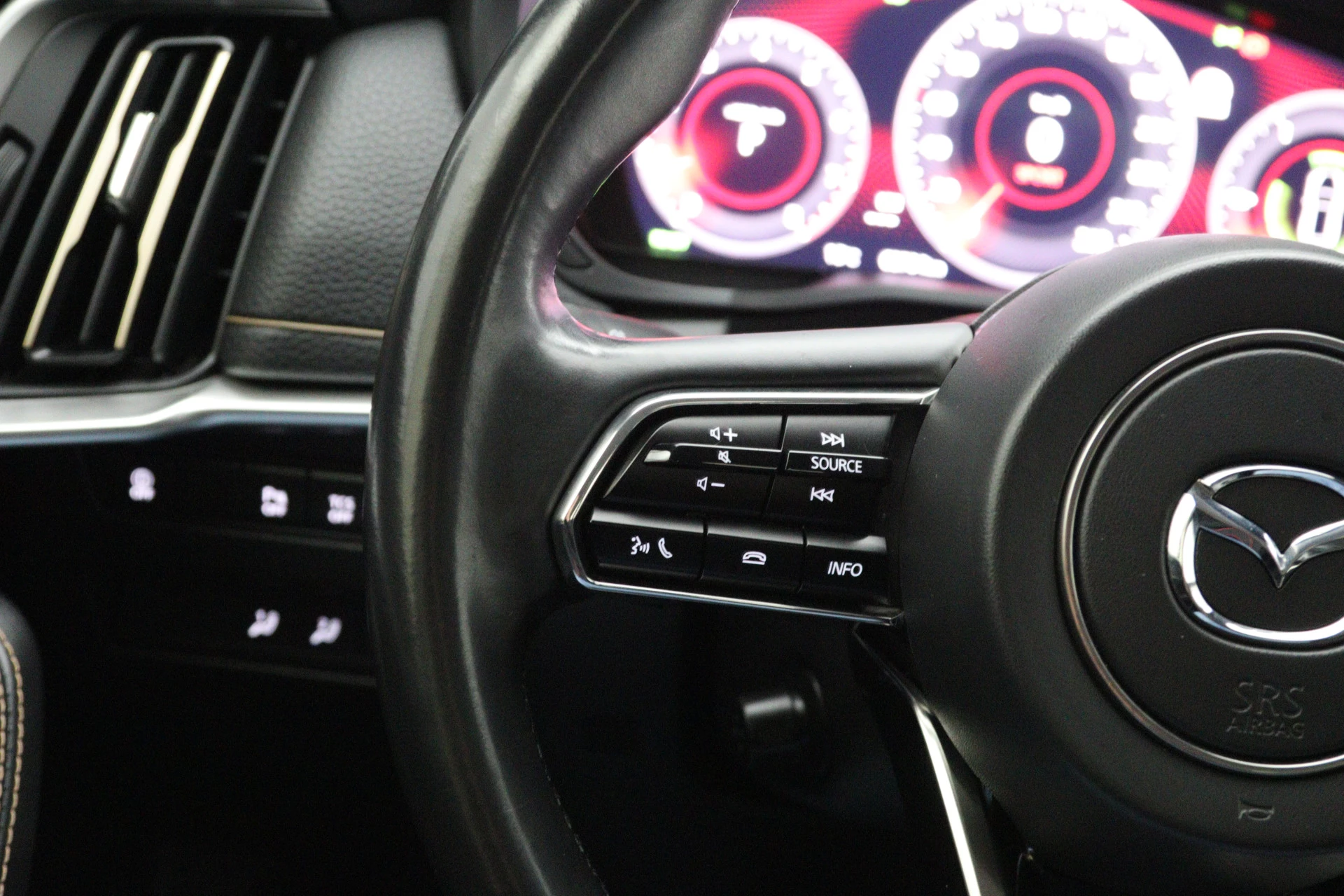 Hoofdafbeelding Mazda CX-60