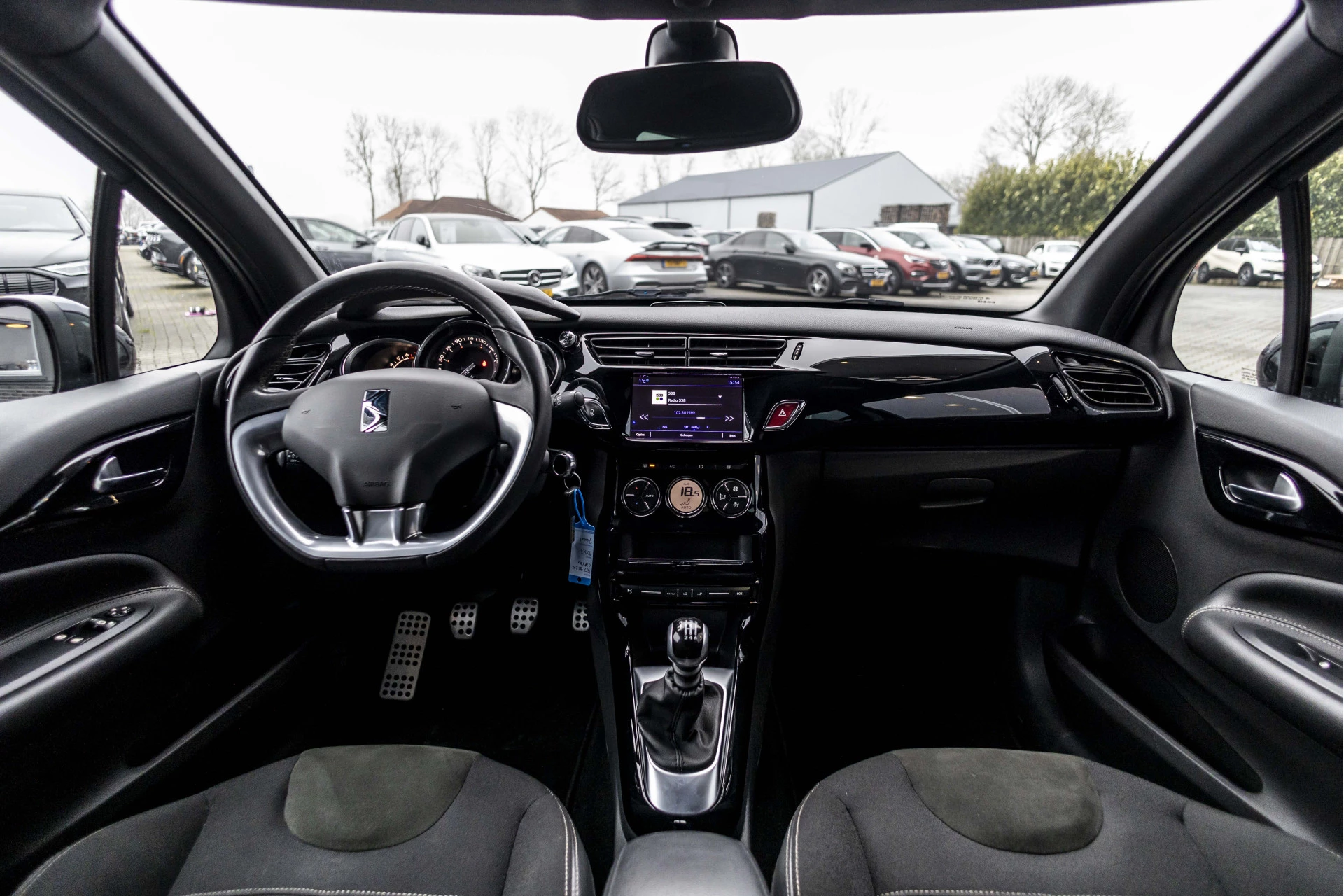 Hoofdafbeelding DS DS 3