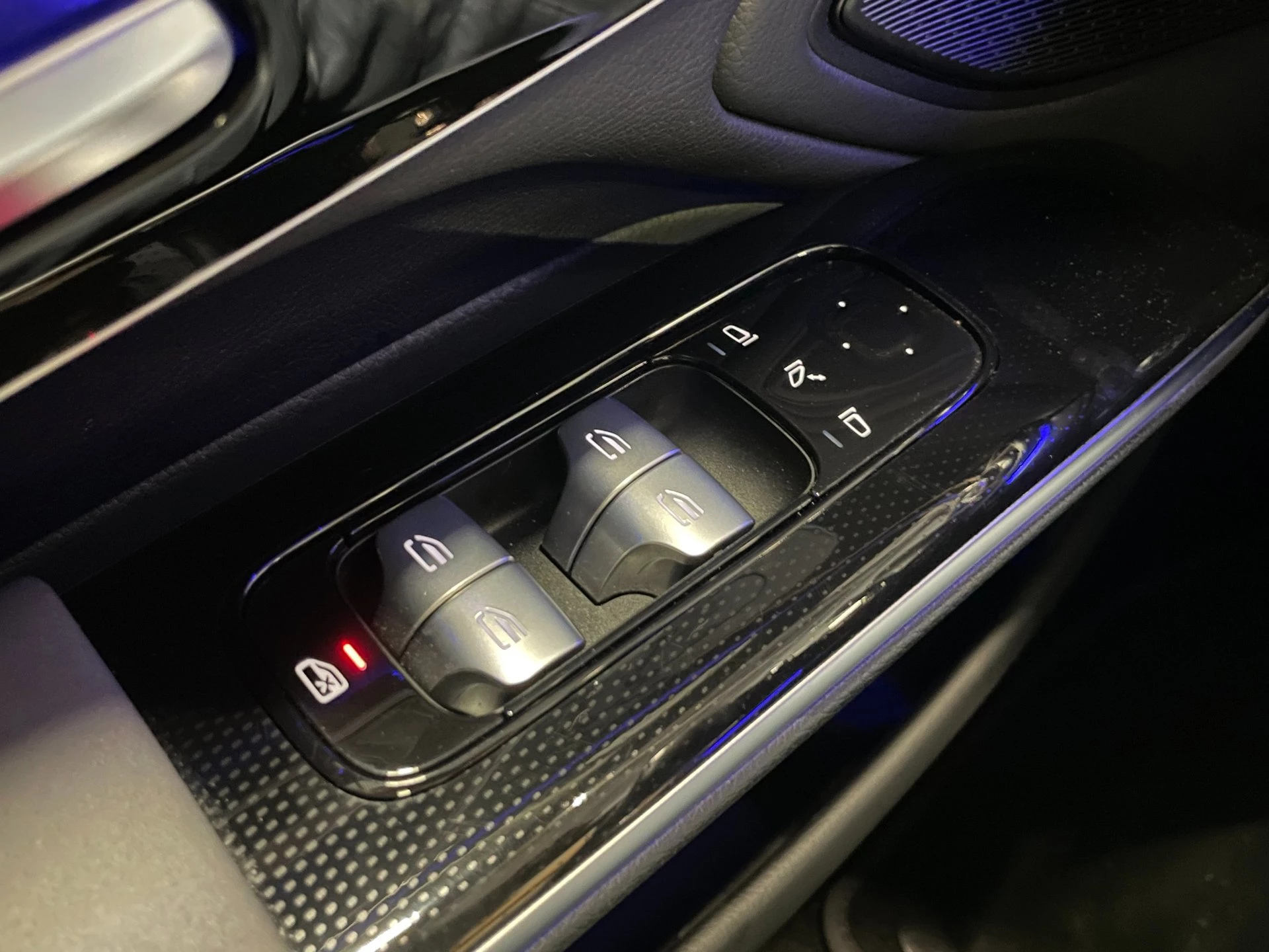 Hoofdafbeelding Mercedes-Benz EQS