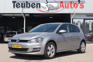 Volkswagen Golf 1.2 TSI Connected Series | Adaptive Cruise | Navigatie | Trekhaak