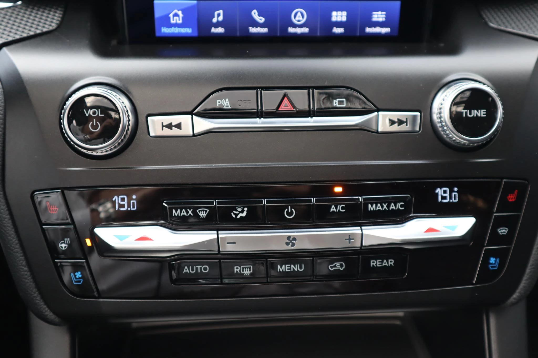Hoofdafbeelding Ford Explorer