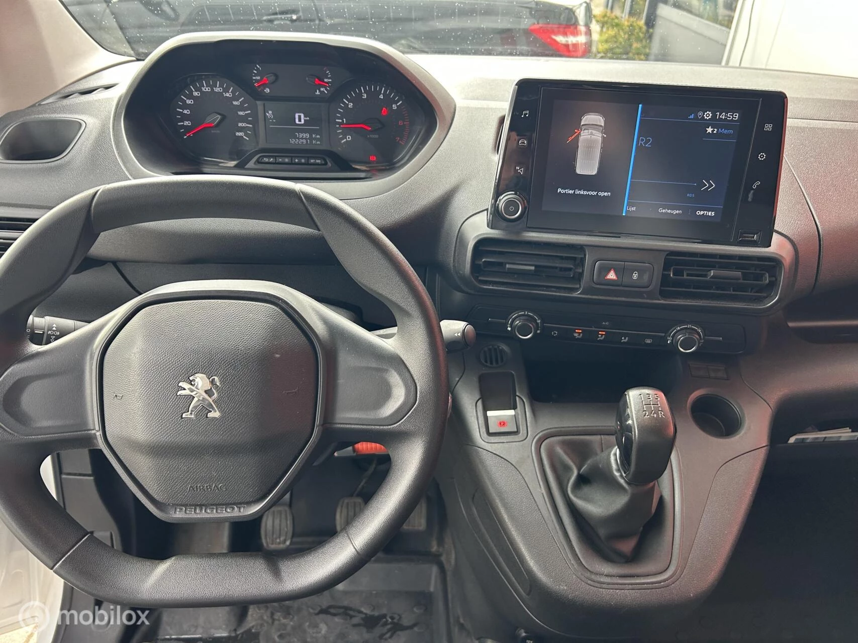 Hoofdafbeelding Peugeot Partner