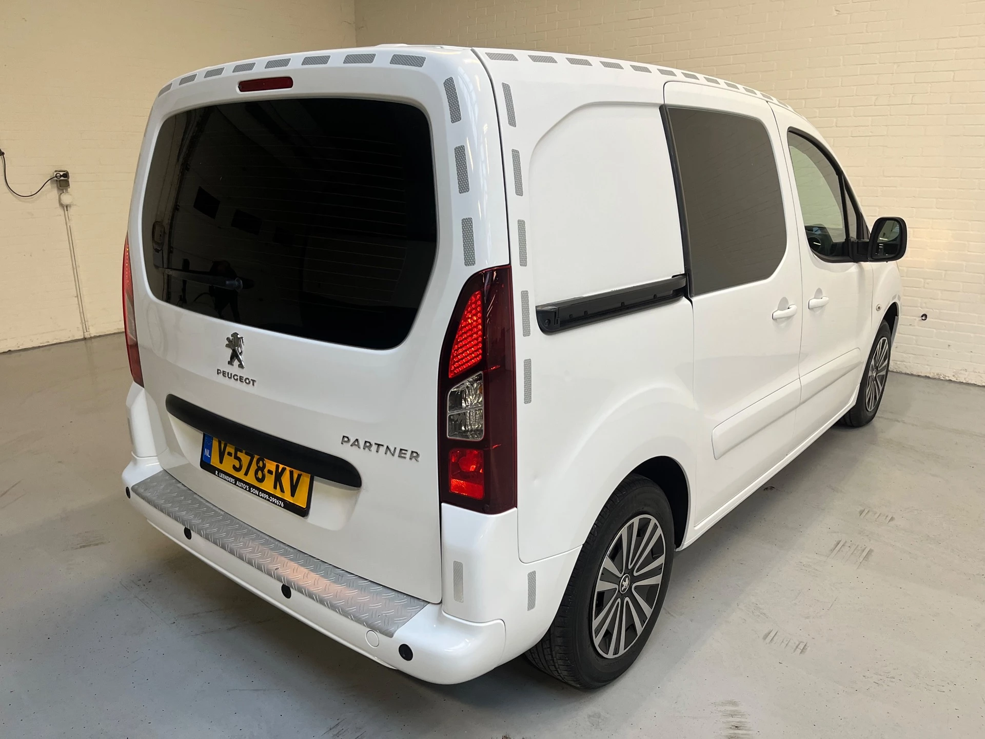 Hoofdafbeelding Peugeot Partner