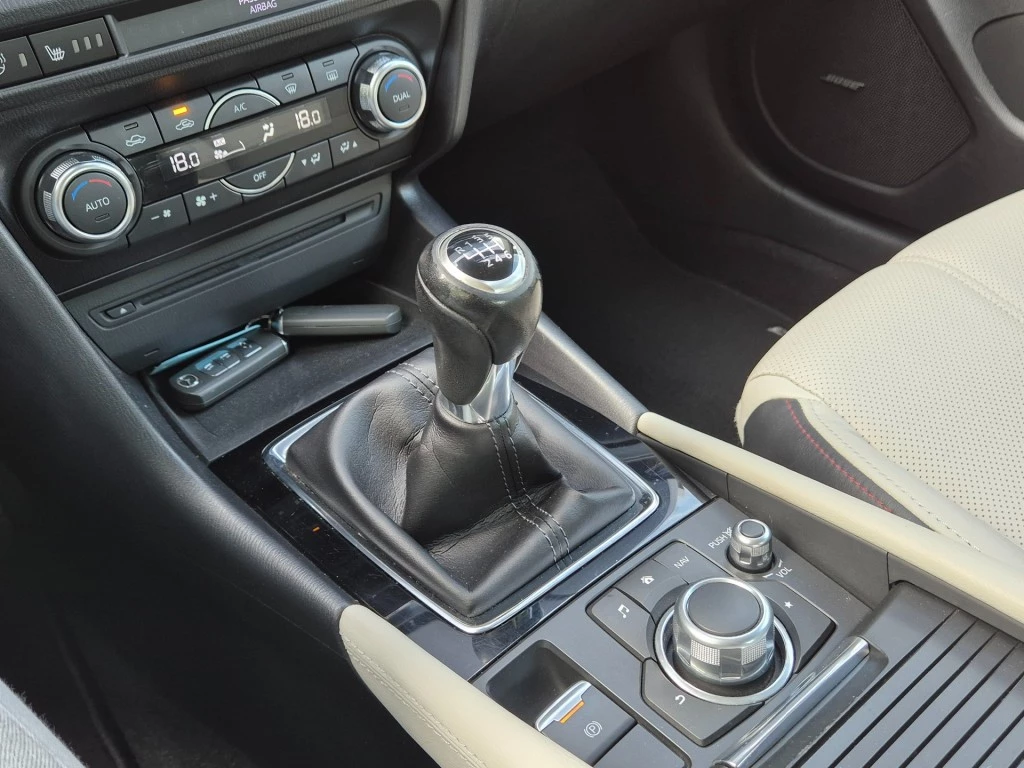 Hoofdafbeelding Mazda 3