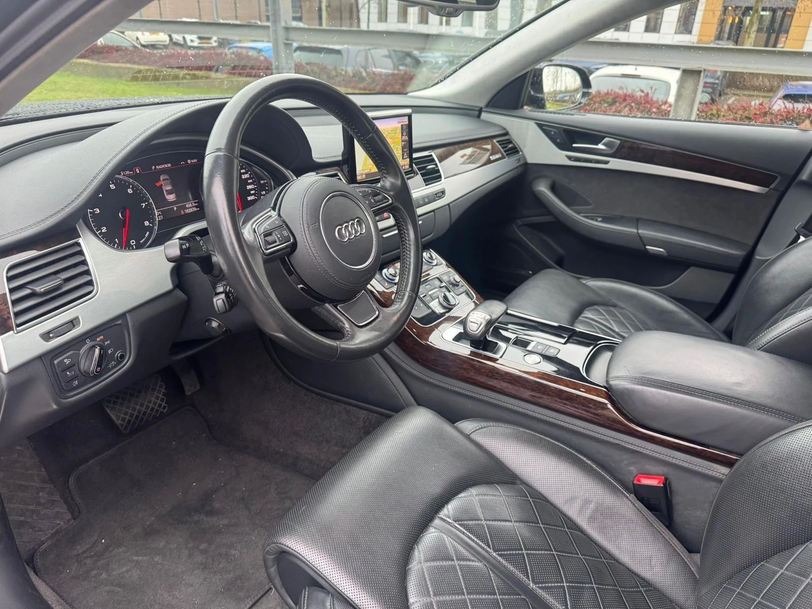 Hoofdafbeelding Audi A8