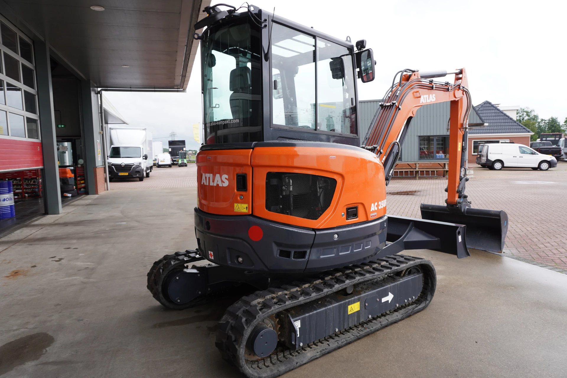 Hoofdafbeelding Atlas AC35UF Minigraver 3.85 ton 34 Draaiuren