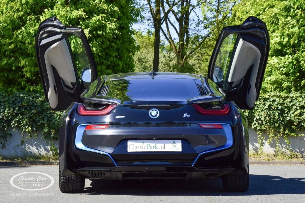 Hoofdafbeelding BMW i8