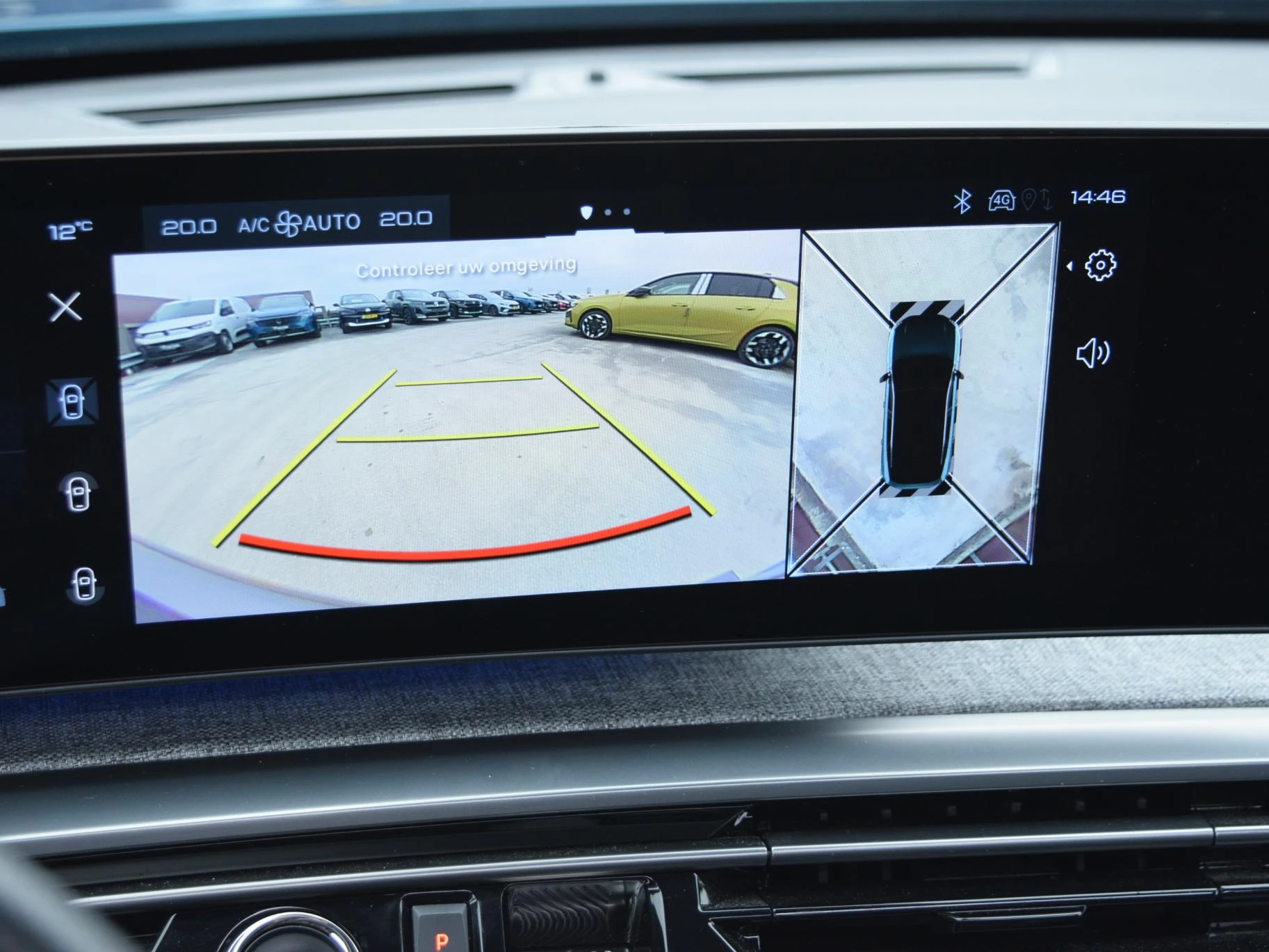 Hoofdafbeelding Peugeot e-3008