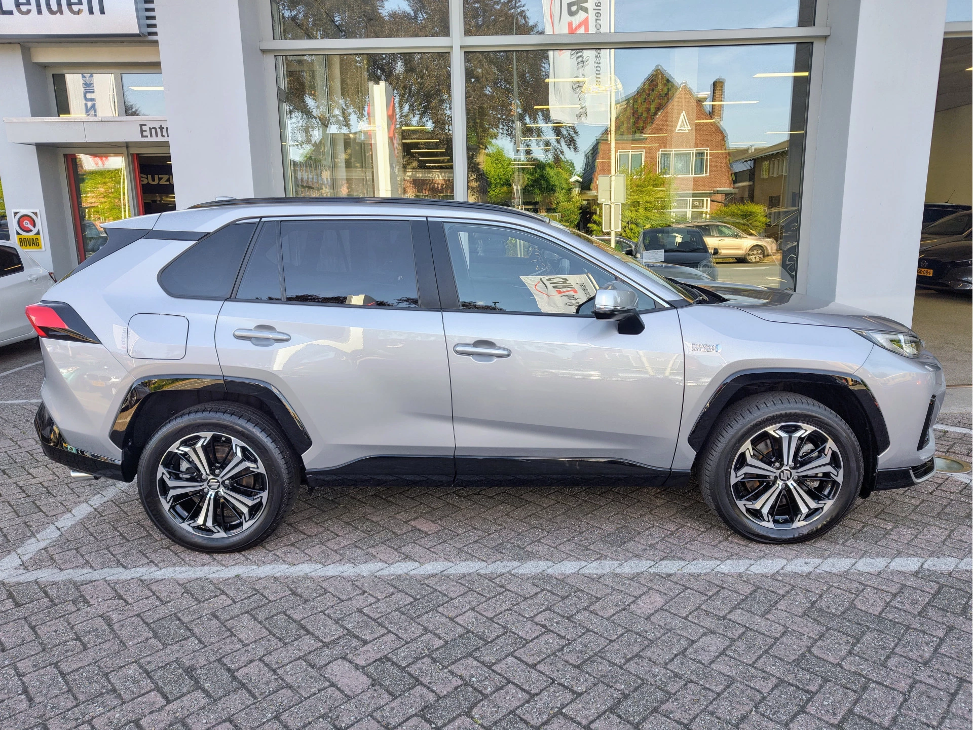 Hoofdafbeelding Suzuki Across