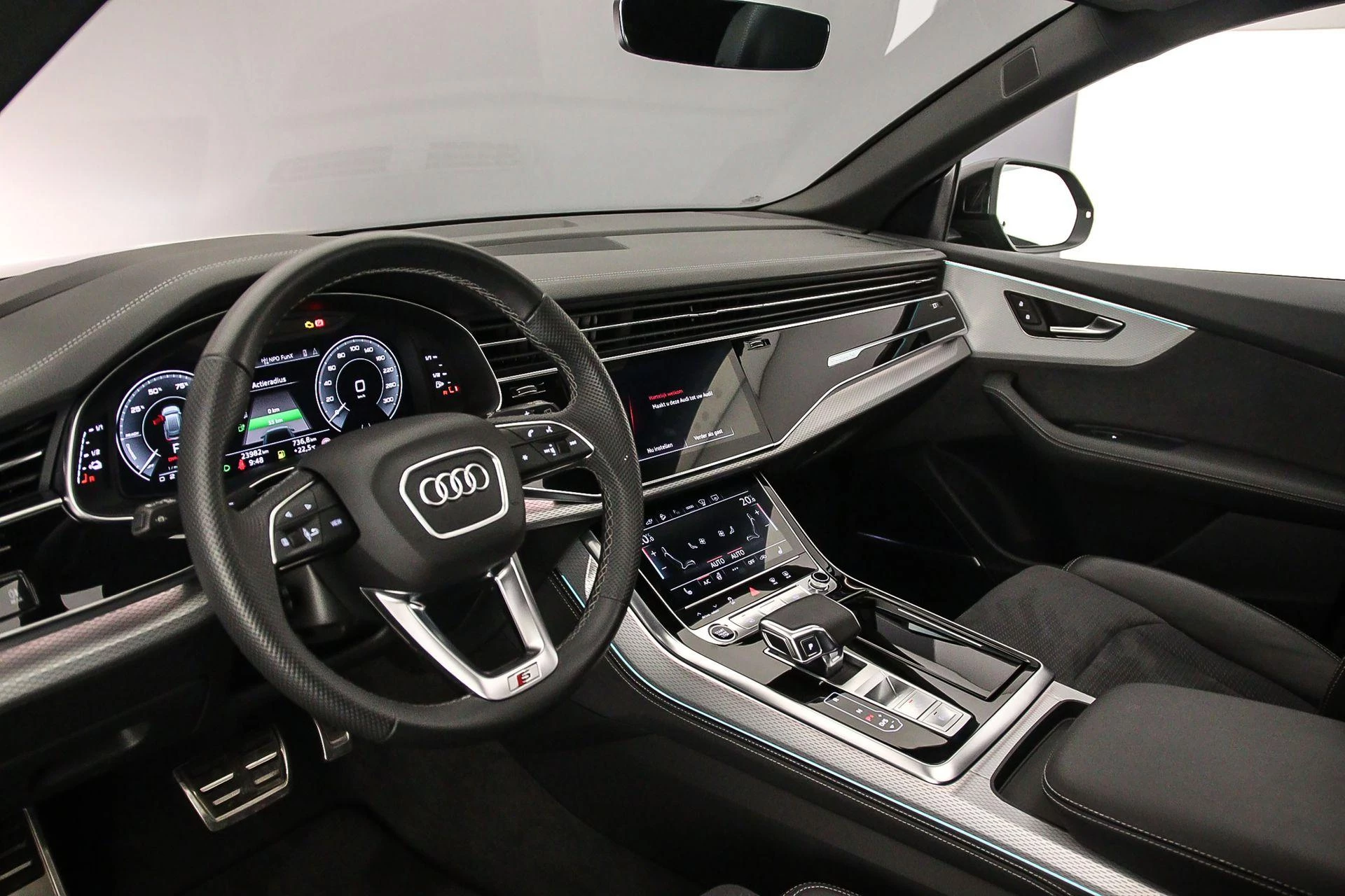 Hoofdafbeelding Audi Q8