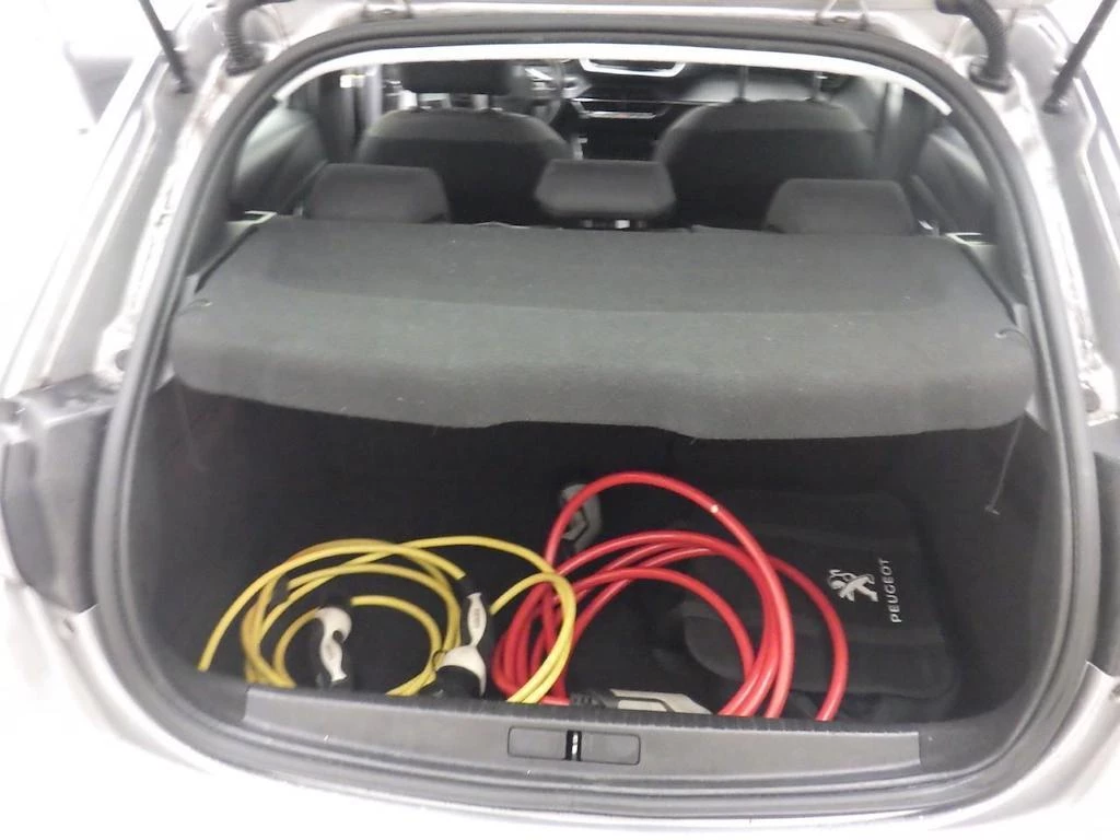 Hoofdafbeelding Peugeot e-208