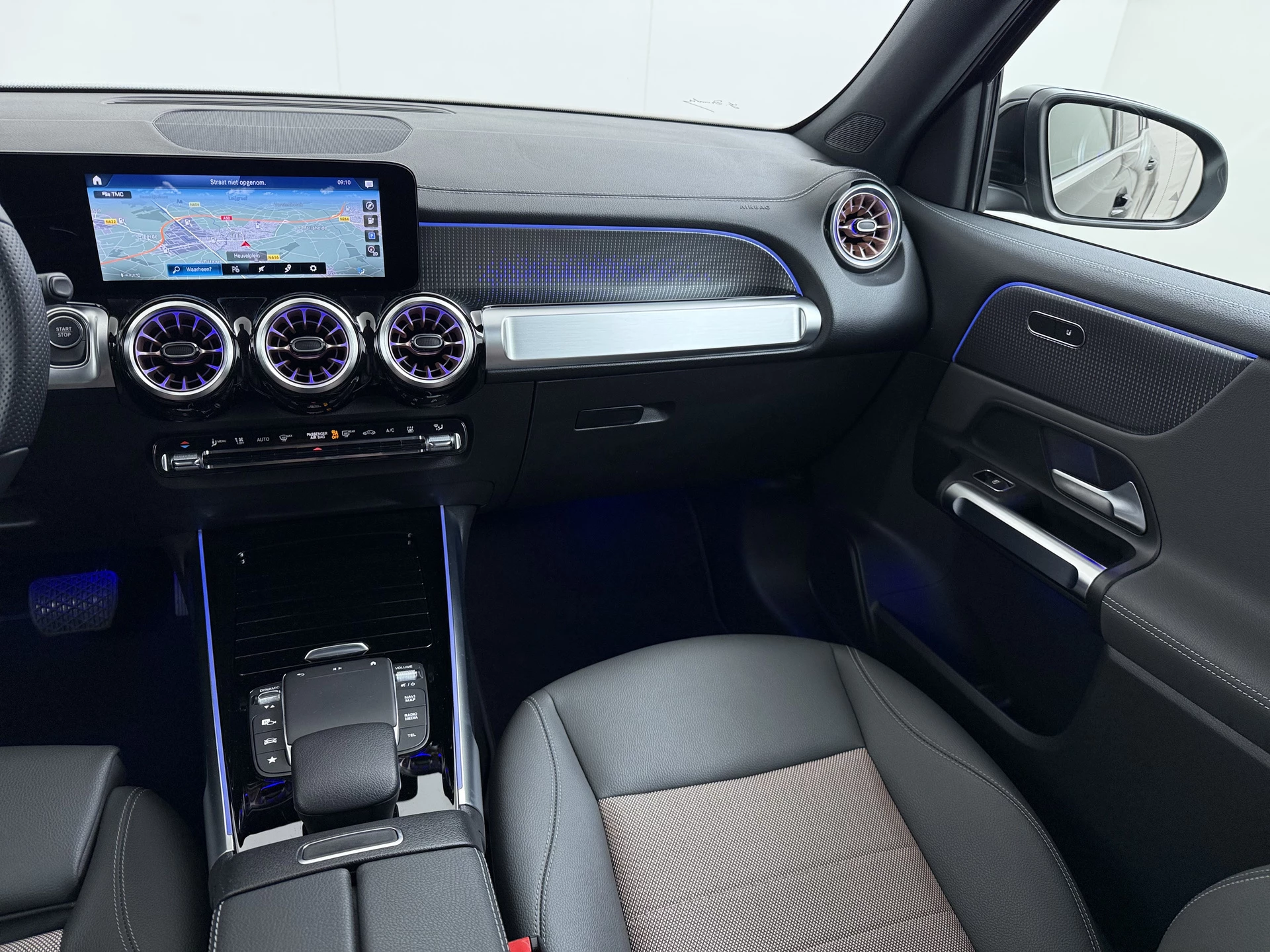 Hoofdafbeelding Mercedes-Benz EQB