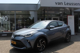 Toyota C-HR 2.0 HYBRID 184PK DYNAMIC LED KEYLESS 18"LM-VELGEN PARKSENSOREN V+A APPLE/ANDROID AD-CRUISE NL-AUTO DAB