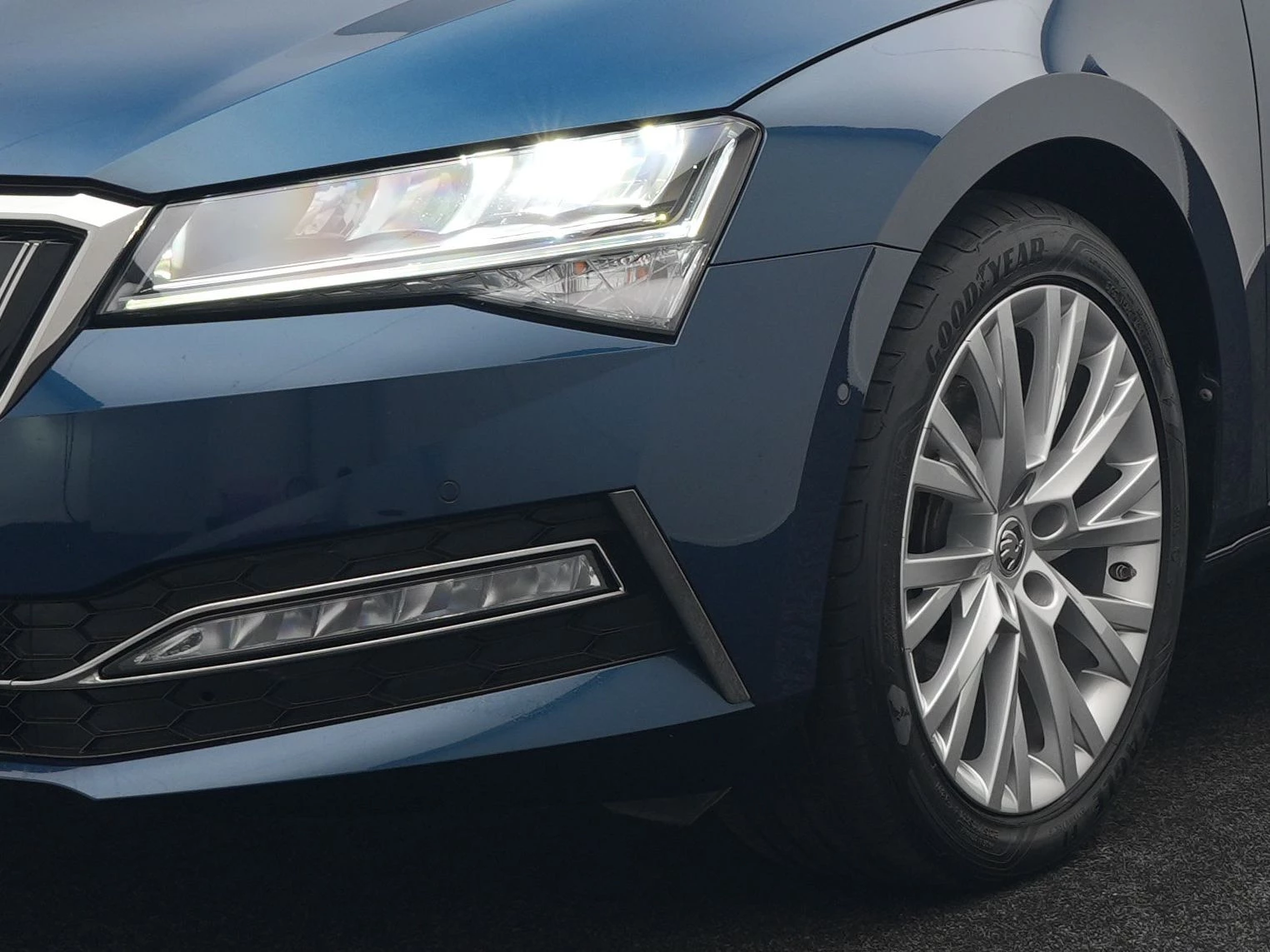 Hoofdafbeelding Škoda Superb