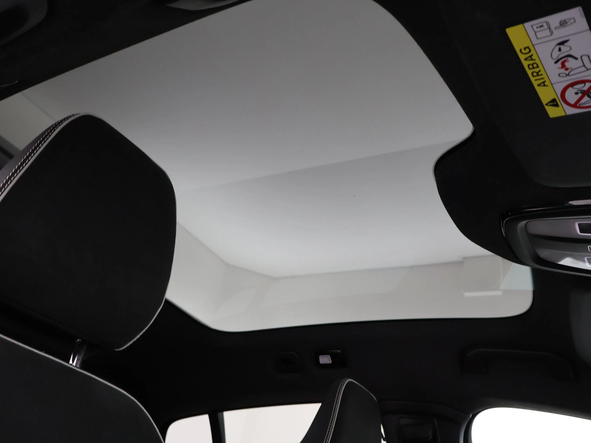 Hoofdafbeelding Volvo C40
