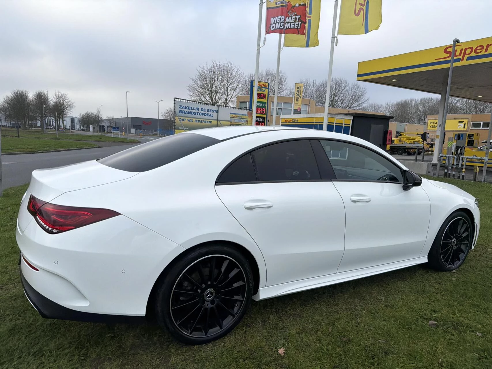 Hoofdafbeelding Mercedes-Benz CLA