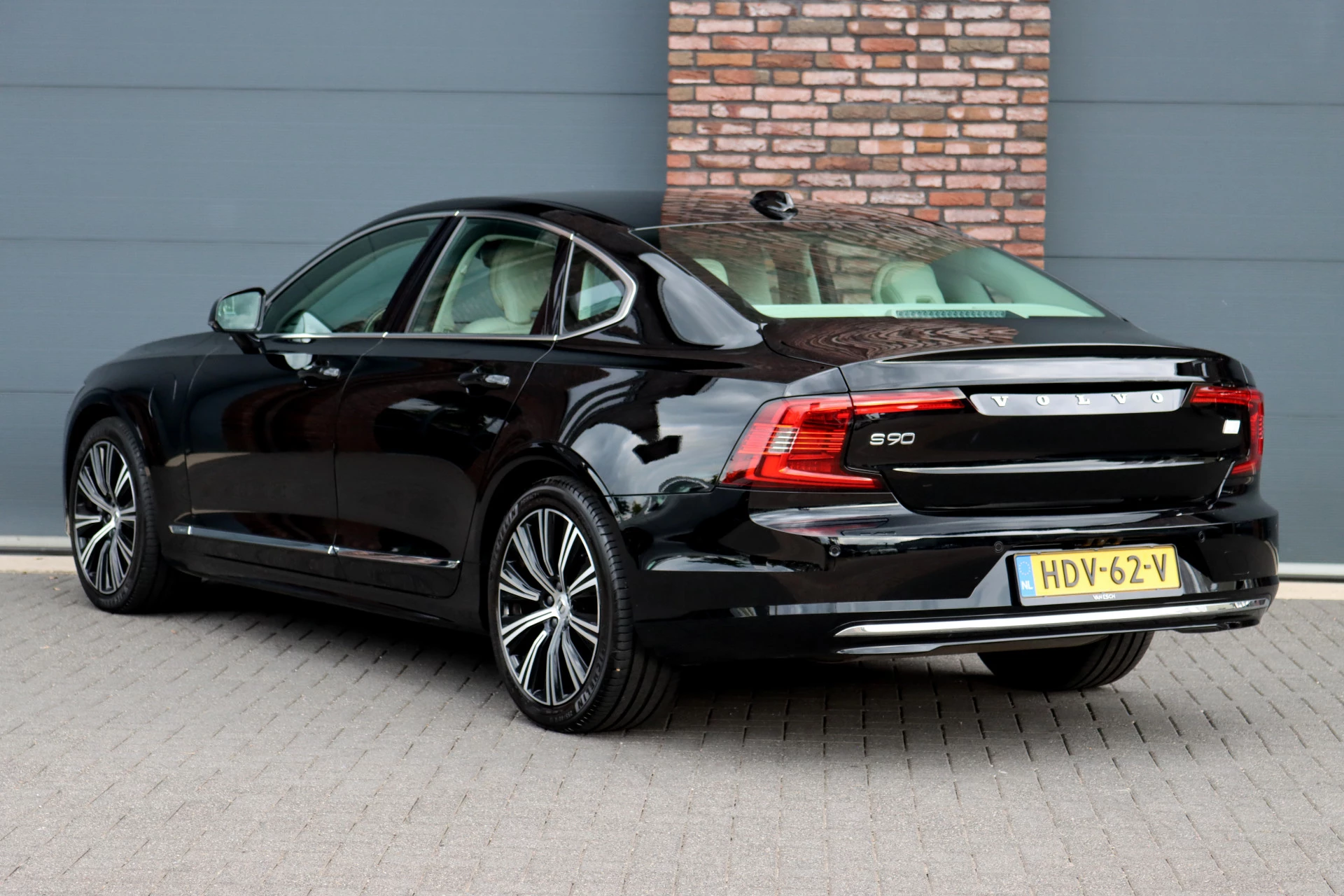 Hoofdafbeelding Volvo S90
