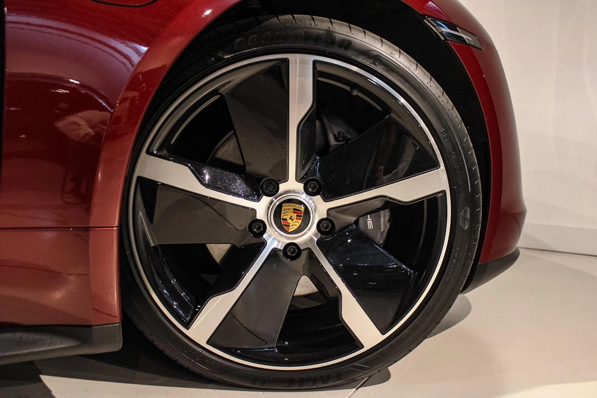 Hoofdafbeelding Porsche Taycan