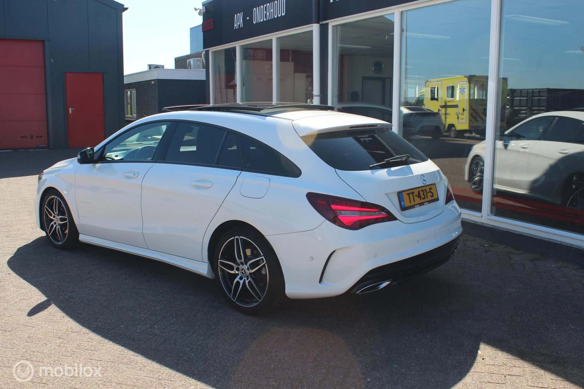 Hoofdafbeelding Mercedes-Benz CLA