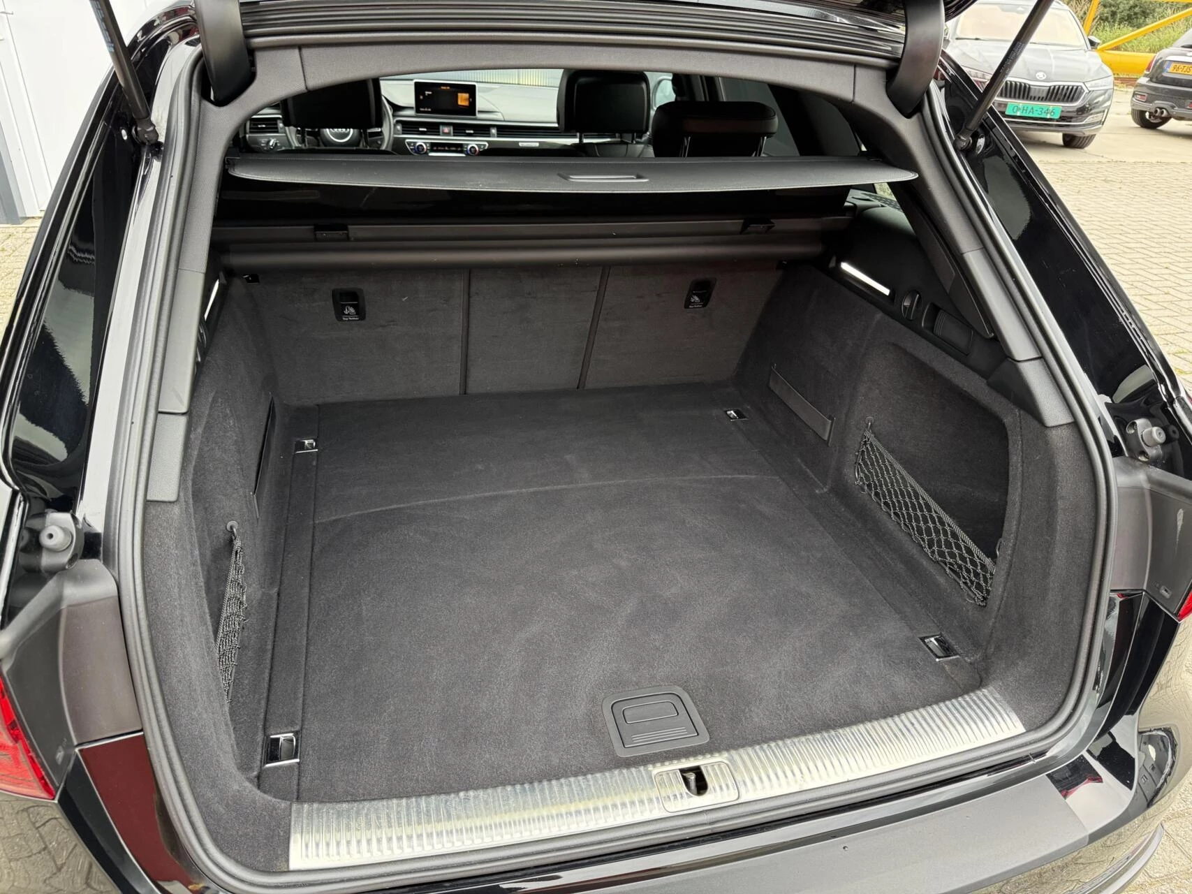 Hoofdafbeelding Audi S4