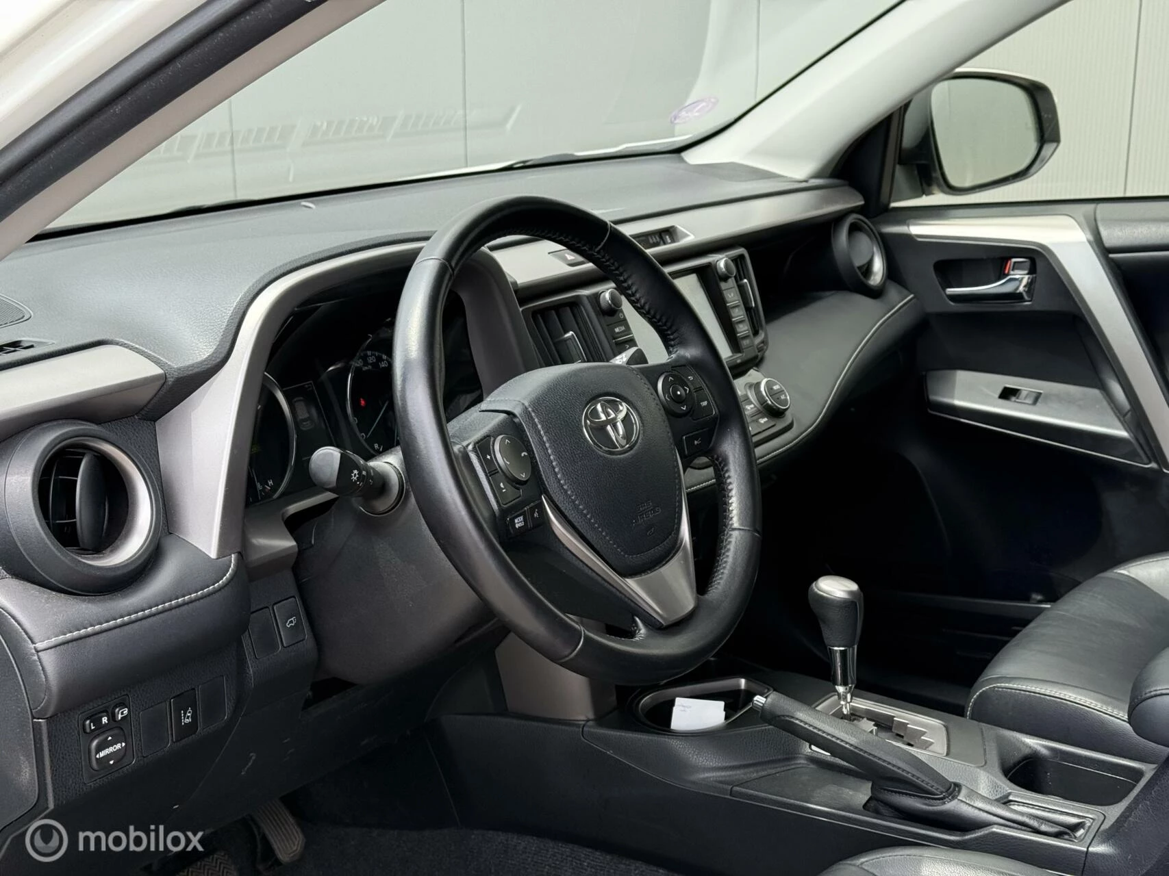 Hoofdafbeelding Toyota RAV4