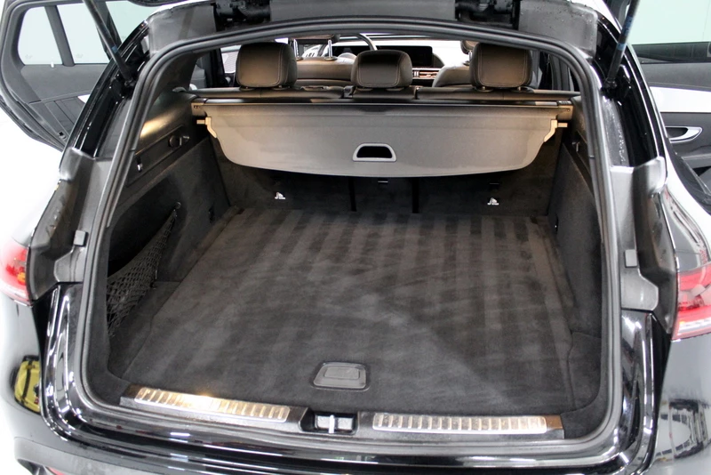 Hoofdafbeelding Mercedes-Benz EQC