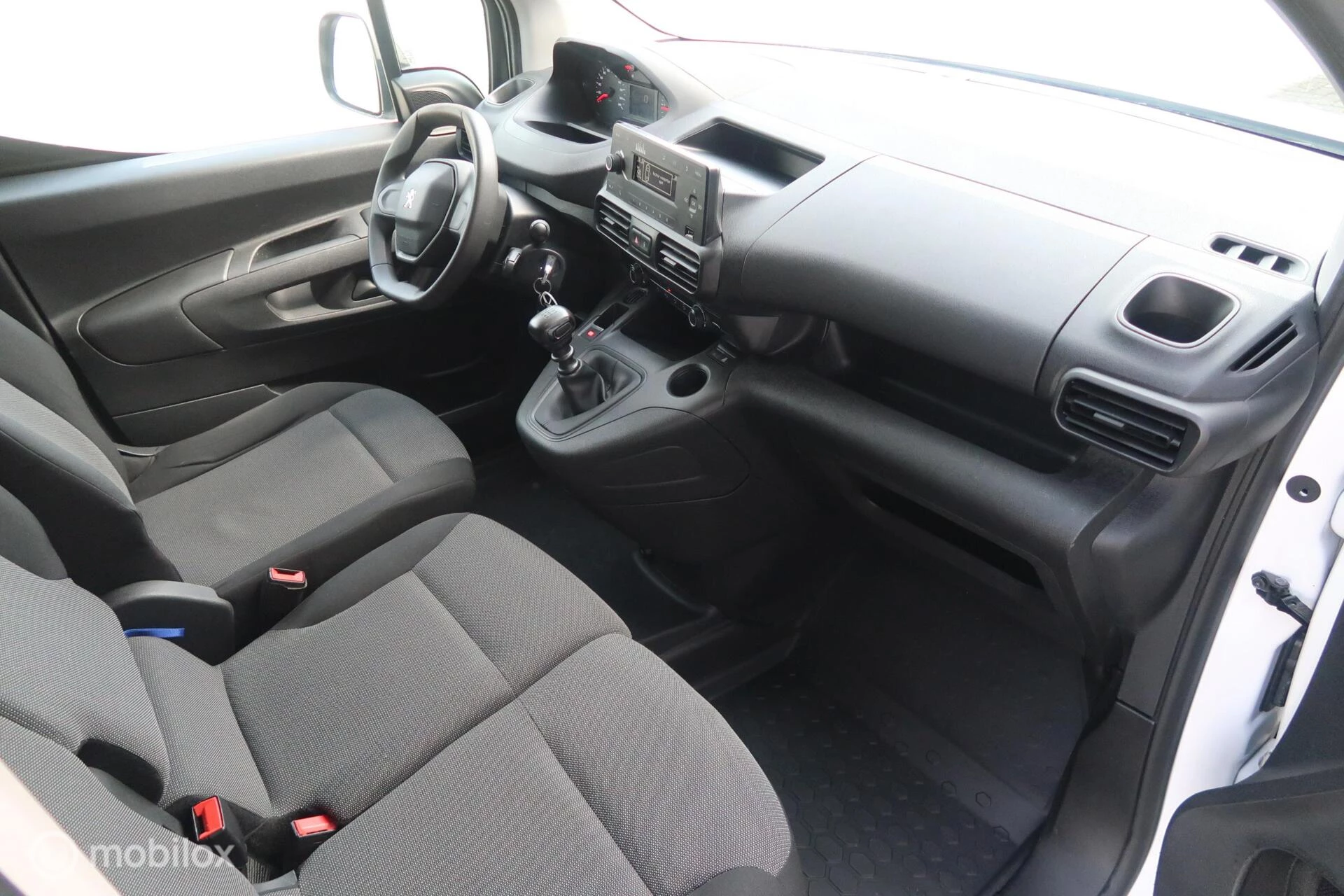 Hoofdafbeelding Peugeot Partner