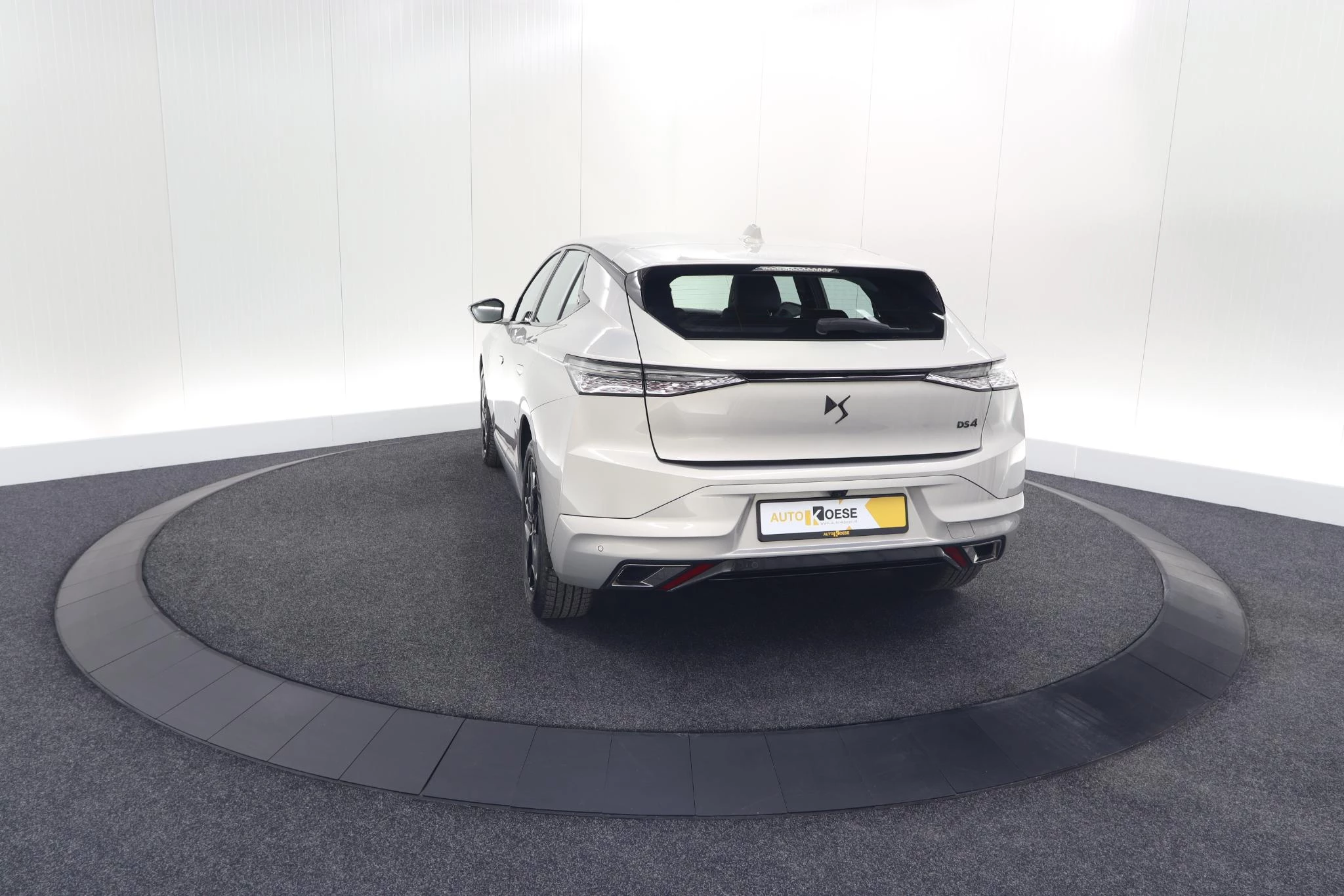Hoofdafbeelding DS DS 4