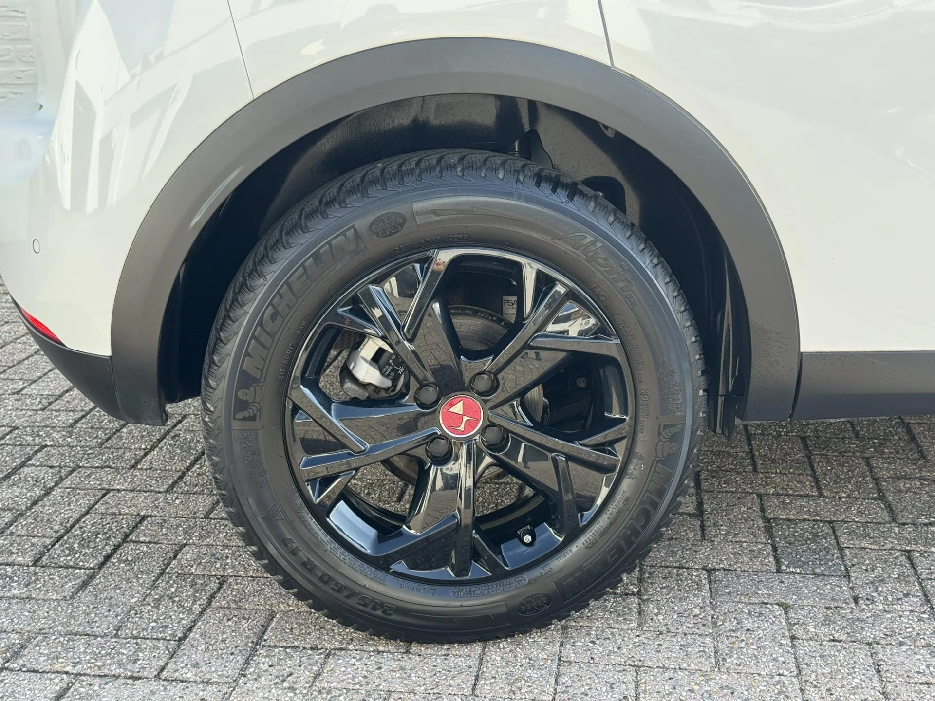 Hoofdafbeelding DS DS 3