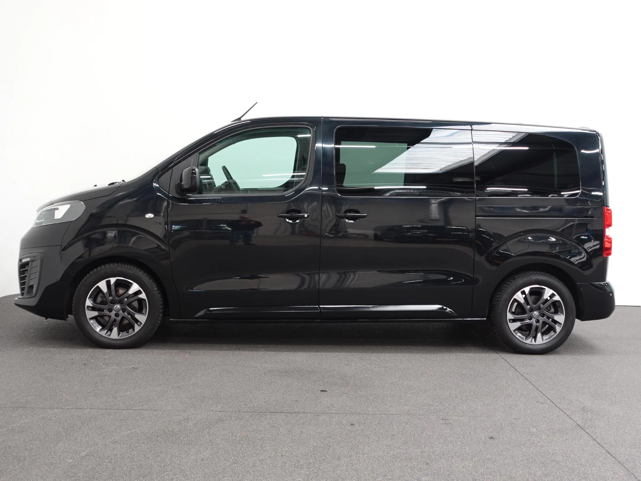 Hoofdafbeelding Opel Vivaro-e
