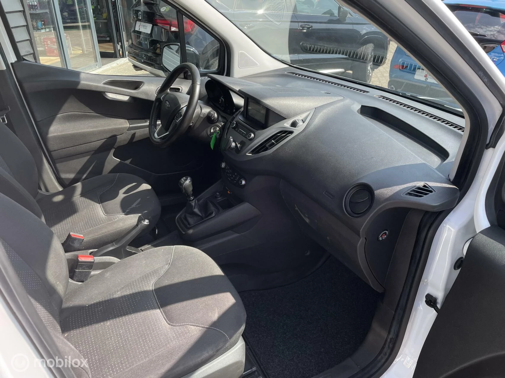 Hoofdafbeelding Ford Transit Courier