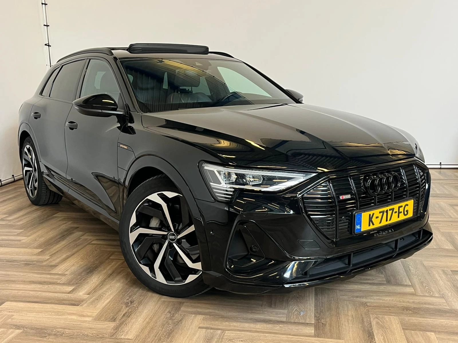 Hoofdafbeelding Audi e-tron