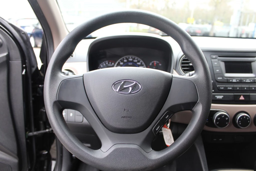 Hoofdafbeelding Hyundai i10