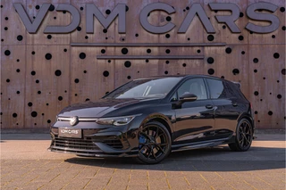 Volkswagen Golf 2.0 TSI R 4Motion | Performance | Akrapovic | Maxton | Stage 1 | Panorama | HUD | Service Nieuw |