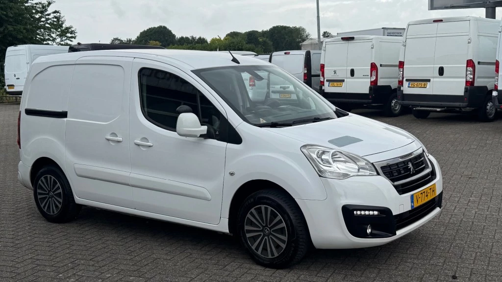 Hoofdafbeelding Peugeot Partner