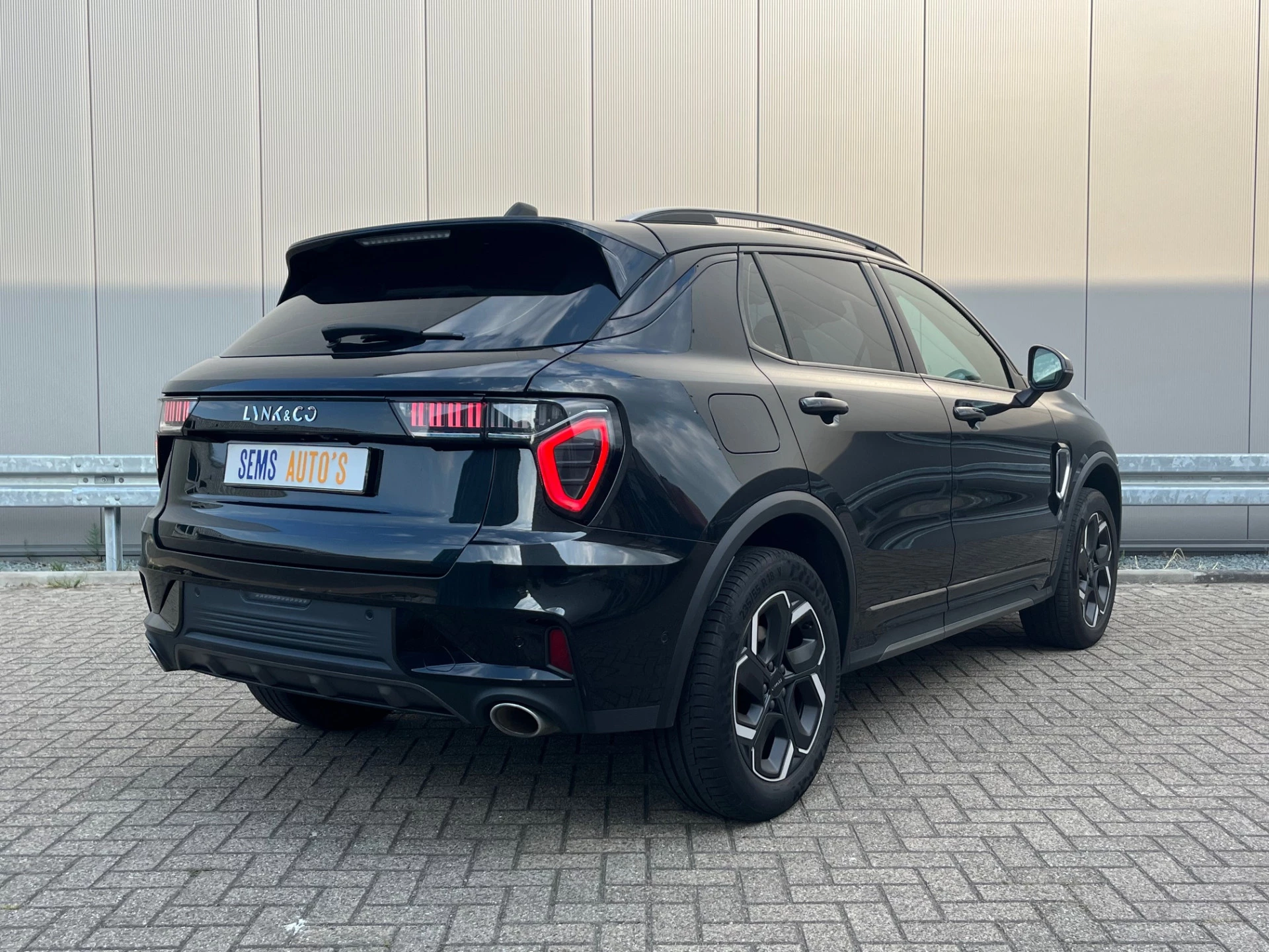 Hoofdafbeelding Lynk & Co 01