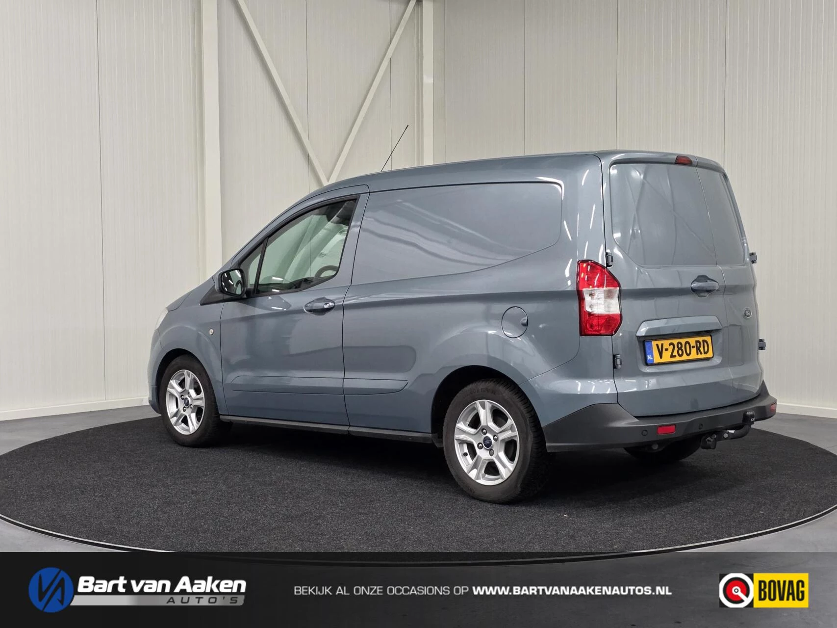 Hoofdafbeelding Ford Transit Courier