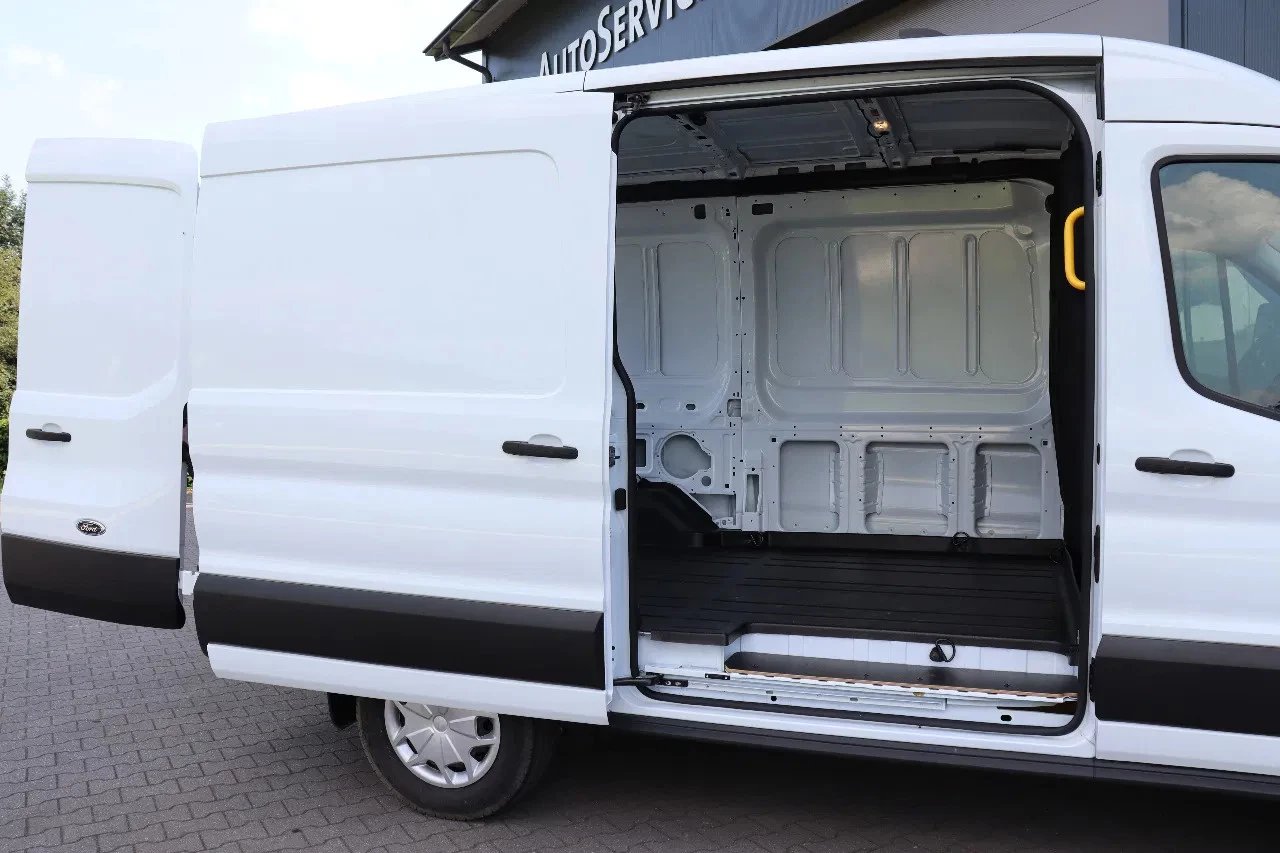 Hoofdafbeelding Ford E-Transit