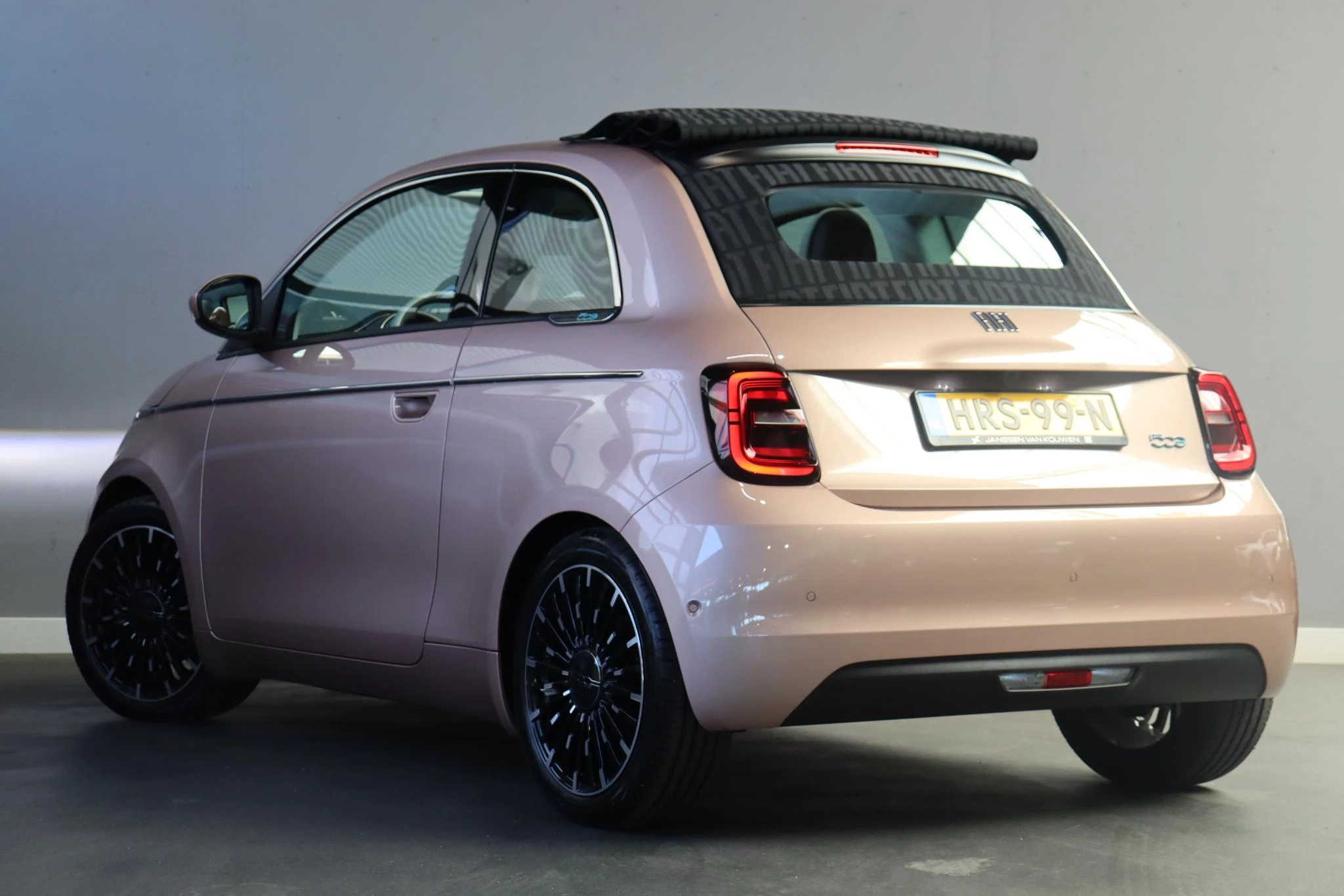 Hoofdafbeelding Fiat 500C