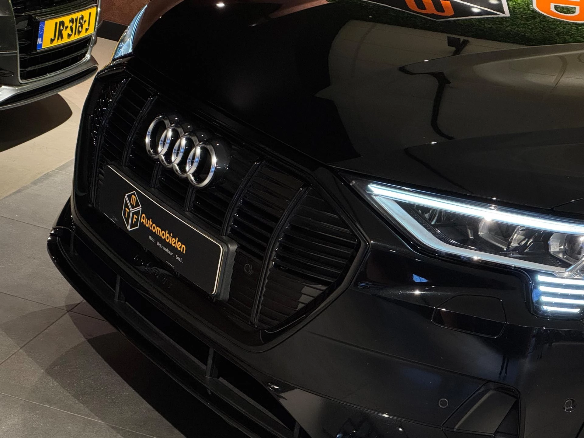 Hoofdafbeelding Audi e-tron