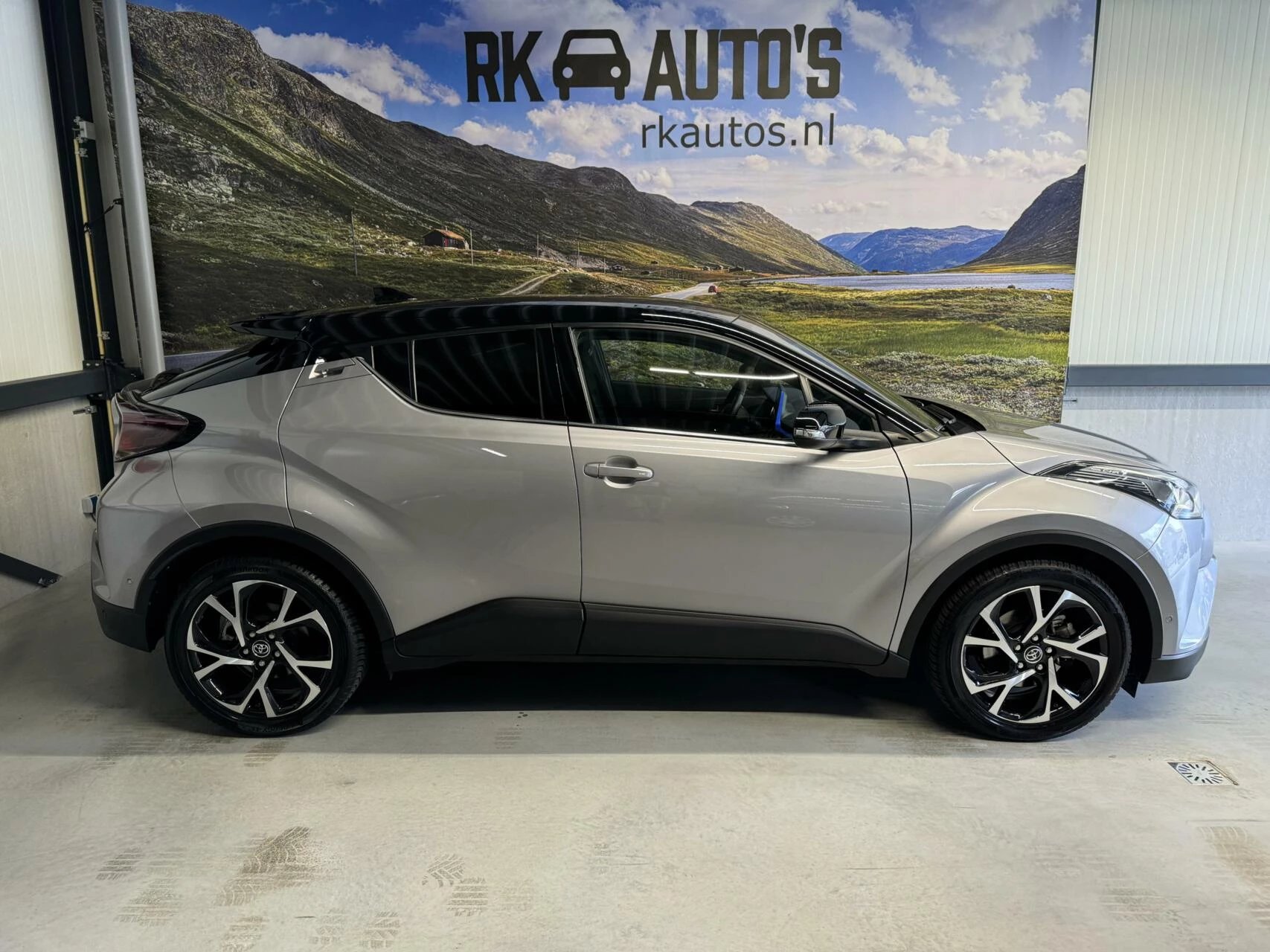 Hoofdafbeelding Toyota C-HR