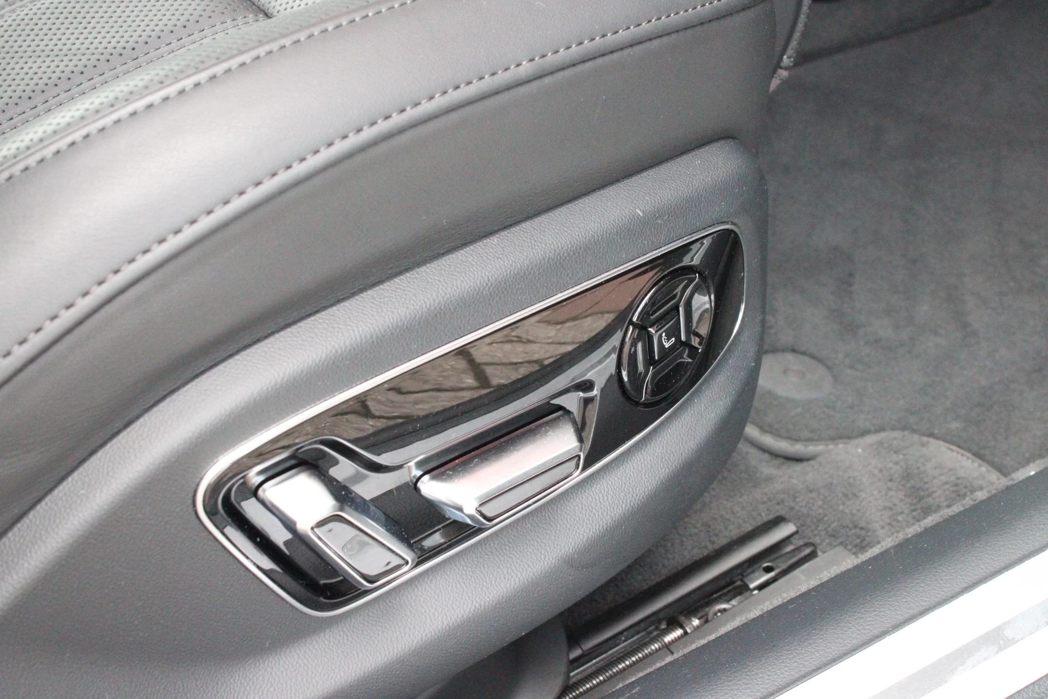Hoofdafbeelding Audi A8