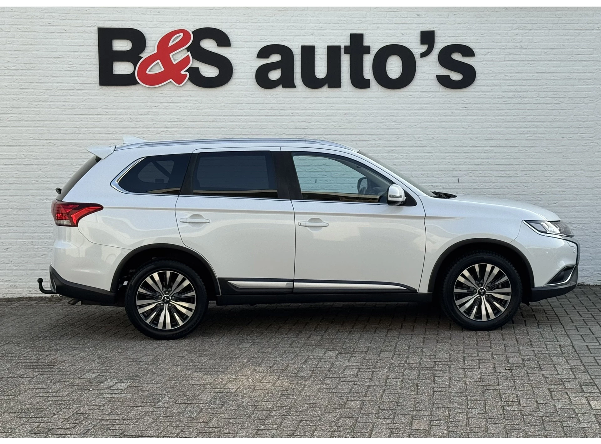 Hoofdafbeelding Mitsubishi Outlander