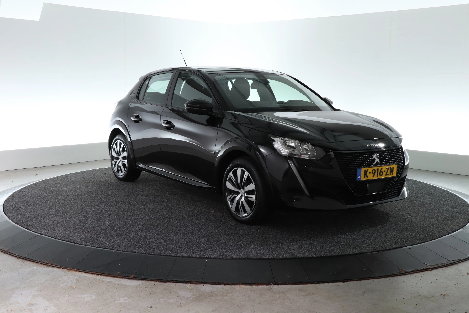 Hoofdafbeelding Peugeot e-208