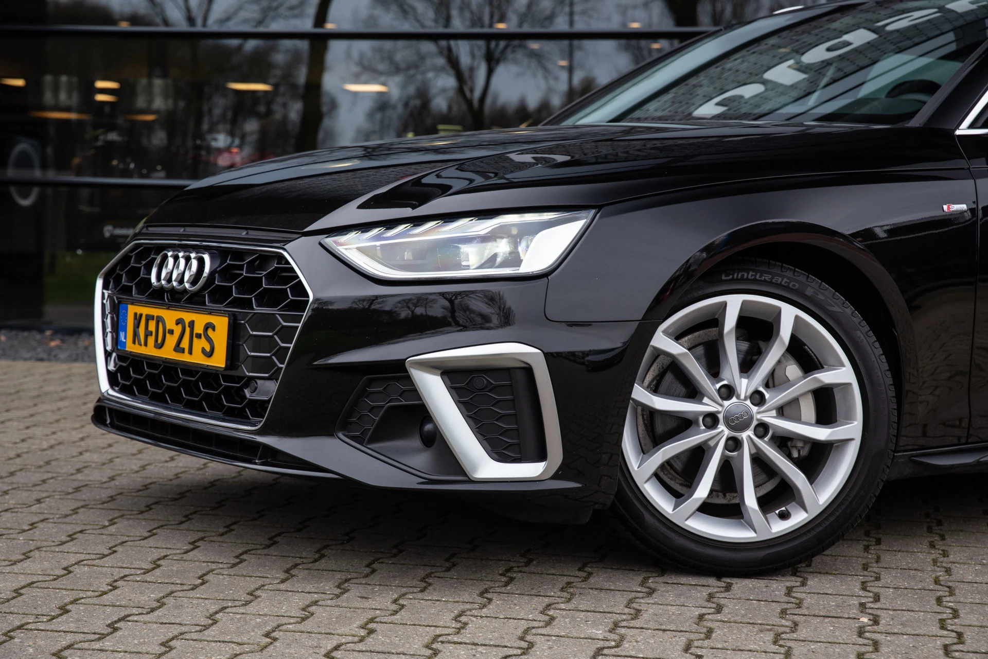 Hoofdafbeelding Audi A4