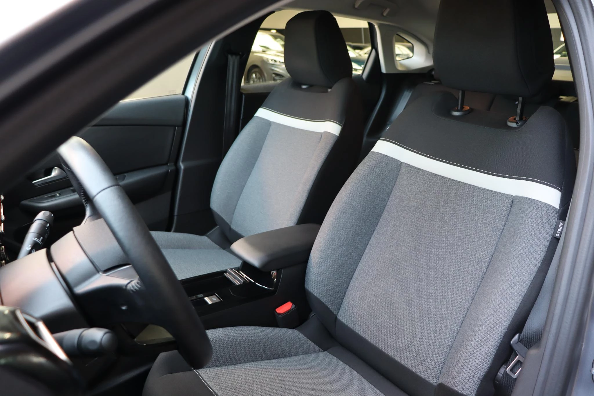 Hoofdafbeelding Citroën ë-C4 X