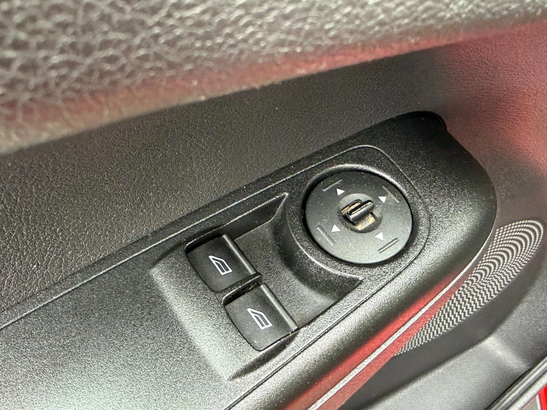 Hoofdafbeelding Ford Transit Courier