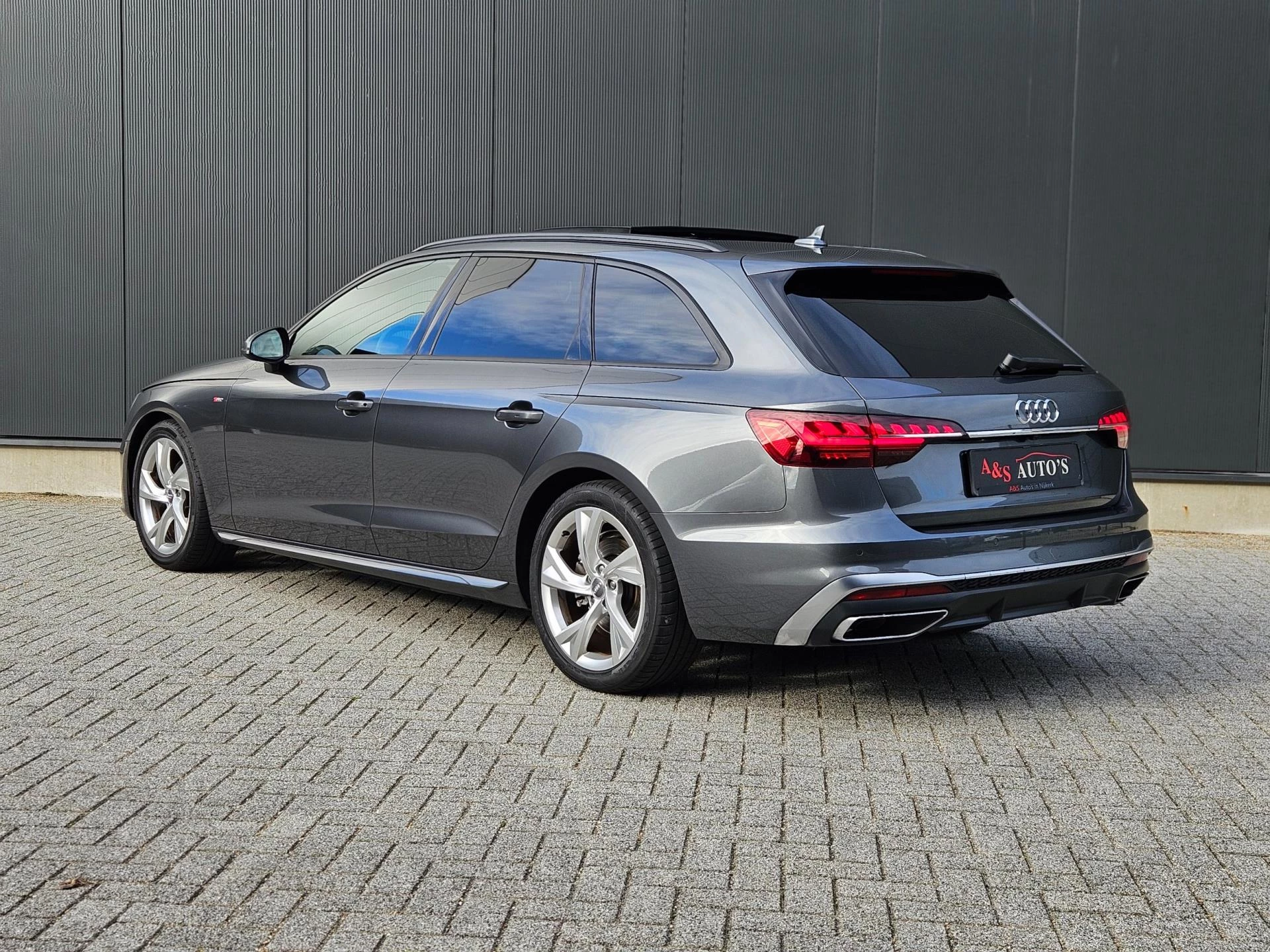 Hoofdafbeelding Audi A4