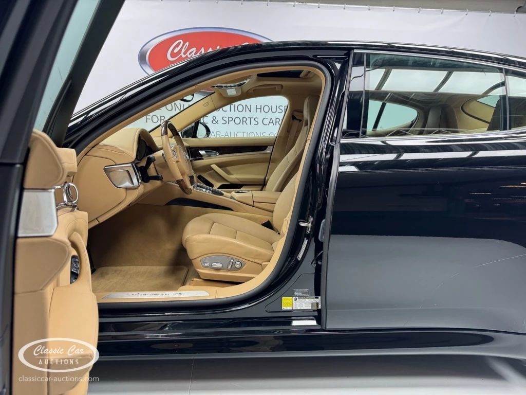 Hoofdafbeelding Porsche Panamera