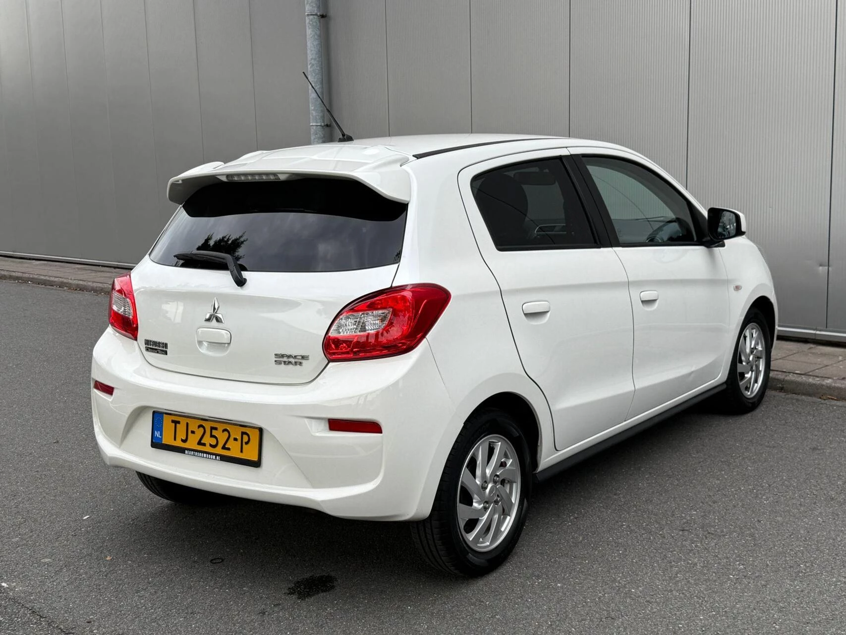 Hoofdafbeelding Mitsubishi Space Star